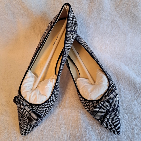 NEW  Sarah Flint NATALIE Pointed Flat Shoes - EU 37 / US 7 - Picture 3 of 7